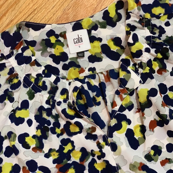 CABi Leopard Print Sleeveless Blouse - Picture 4 of 6